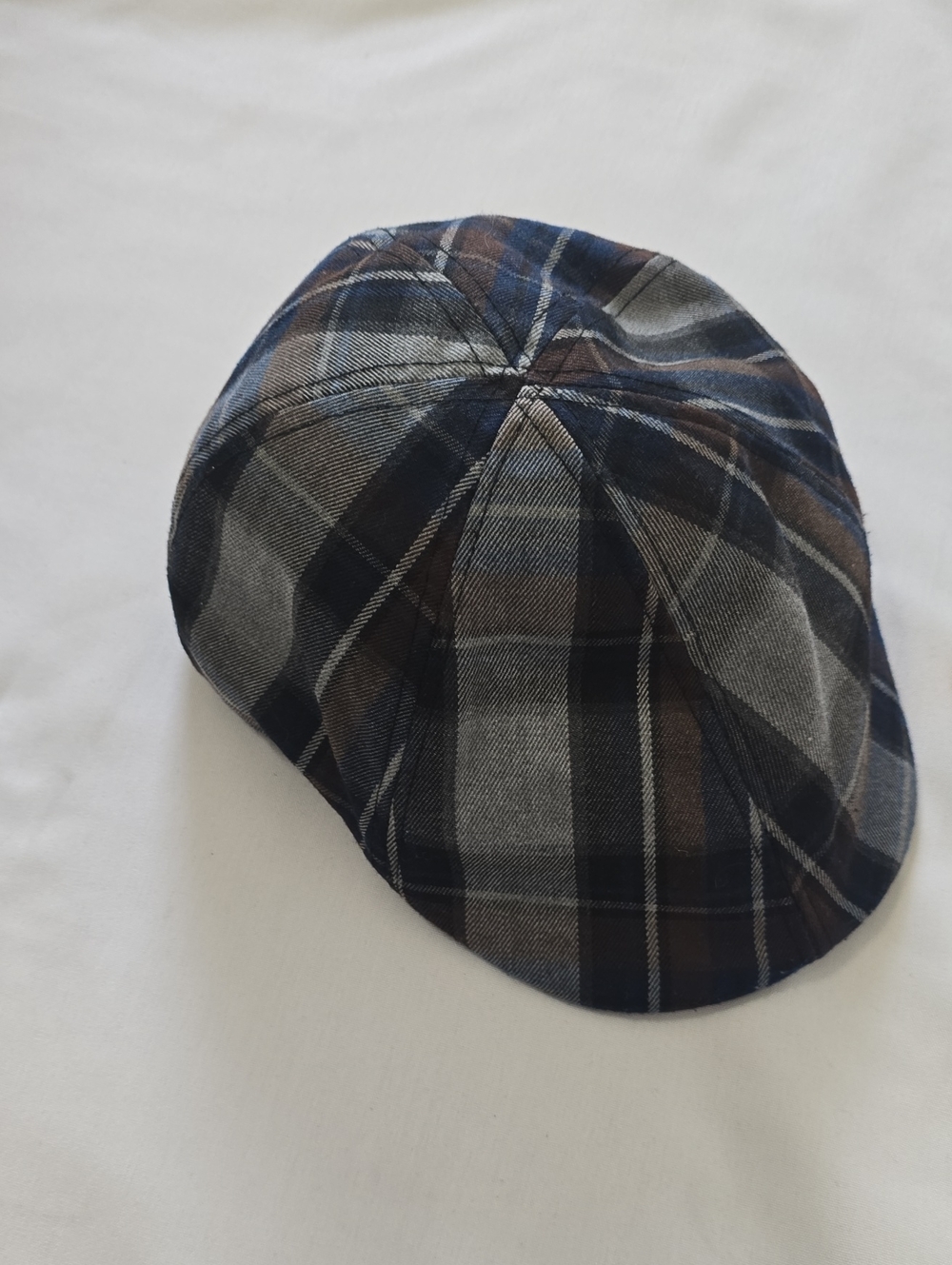 London Fog Plaid Newsboy Cap in Navy, Gray & Brown